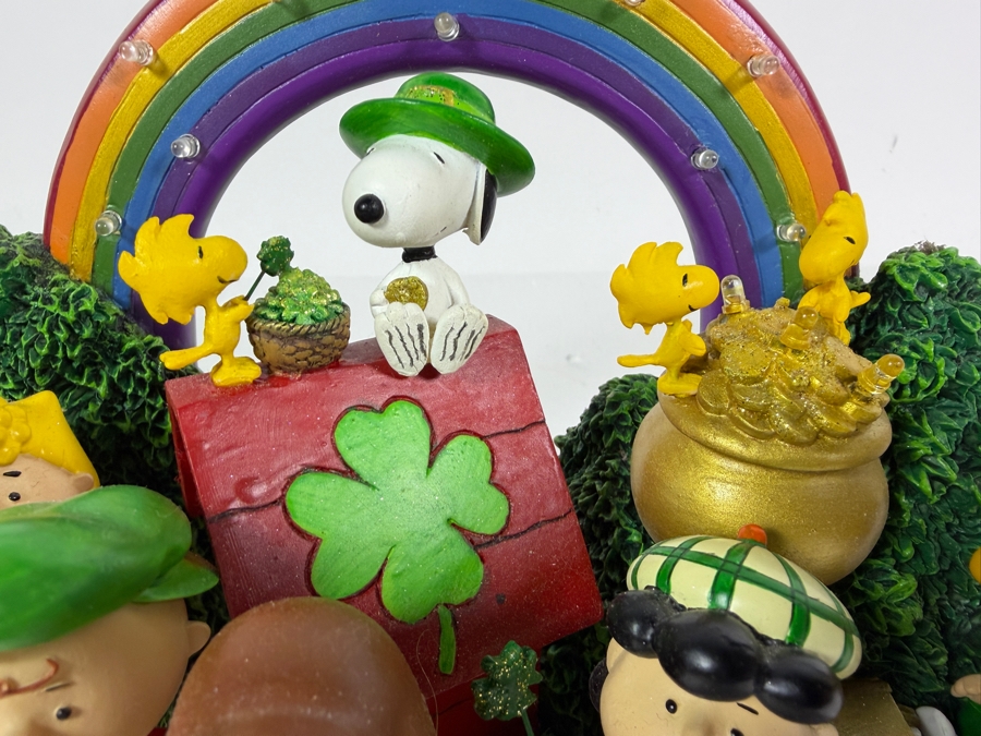 Peanuts Luck Of The Irish St Patrick's Day Lighted Sculpture By Danbury Mint 10'W X 5'D X5.5'H [Photo 4]