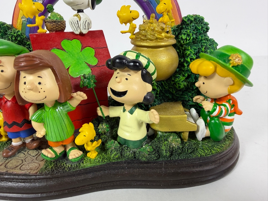 Peanuts Luck Of The Irish St Patrick's Day Lighted Sculpture By Danbury Mint 10'W X 5'D X5.5'H [Photo 3]