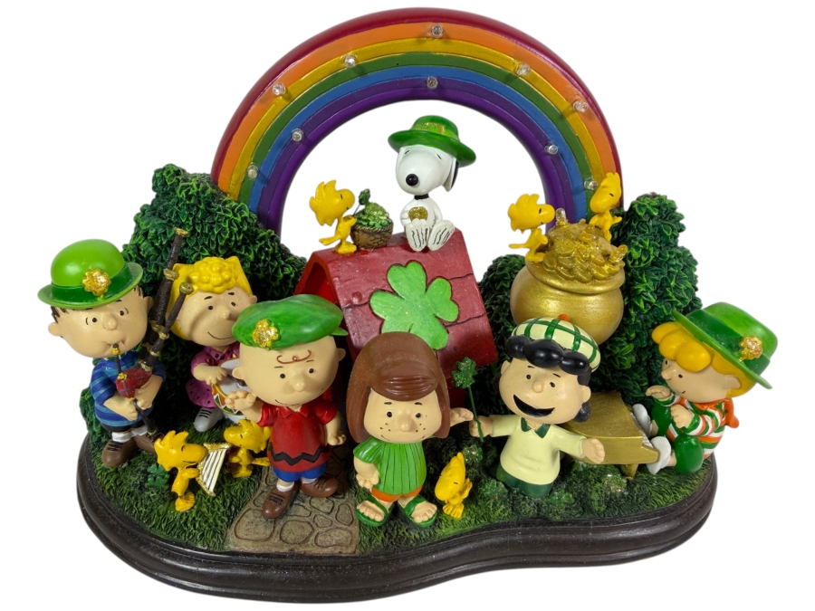 Peanuts Luck Of The Irish St Patrick's Day Lighted Sculpture By Danbury Mint 10'W X 5'D X5.5'H