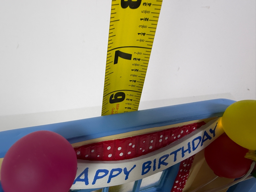 Vintage Danbury Mint Peanuts The Best Birthday Ever Lighted Sculpture Display 10'W X 5'D X5.5'H [Photo 13]