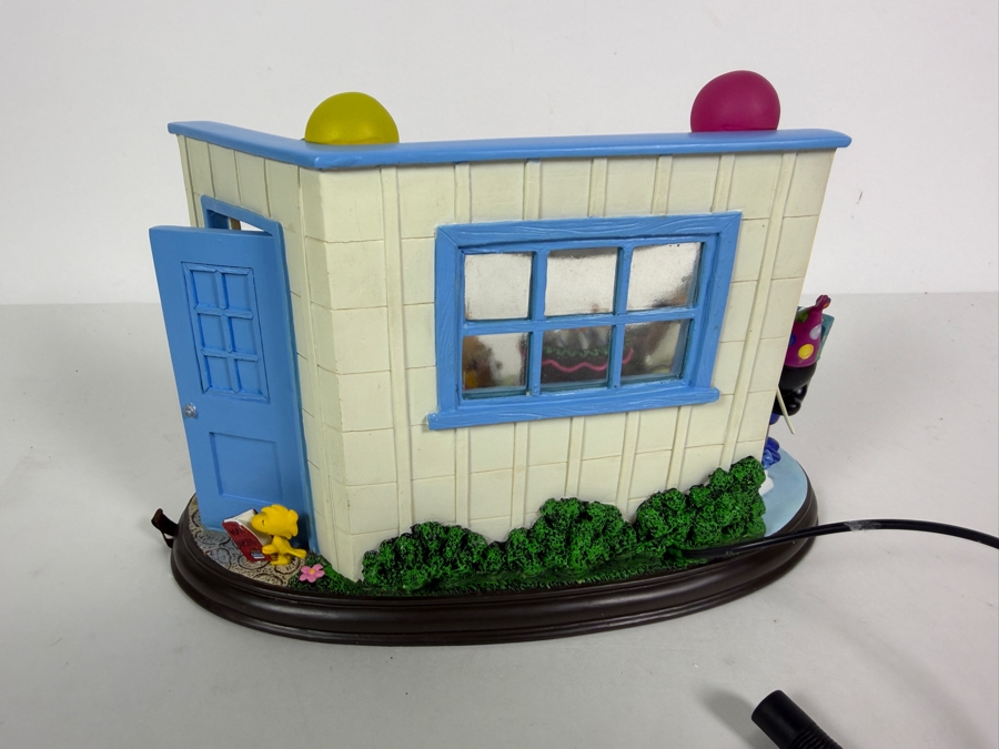 Vintage Danbury Mint Peanuts The Best Birthday Ever Lighted Sculpture Display 10'W X 5'D X5.5'H [Photo 8]