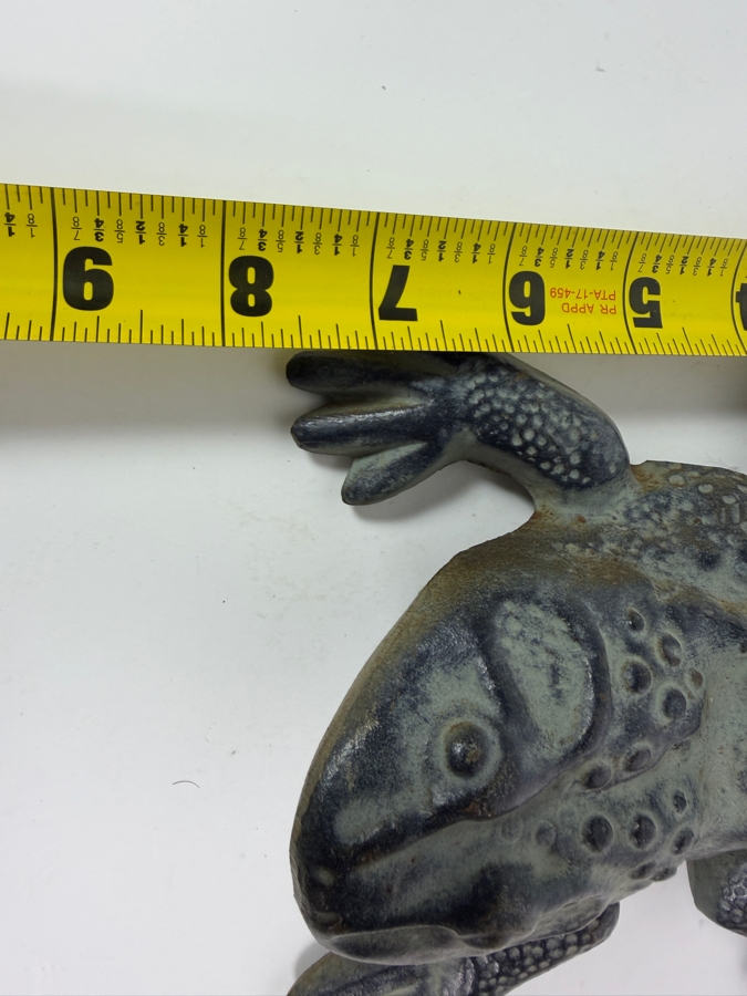 Vintage Cast-iron Frog Doorstop by Virginia Metalcrafters 18-21 8'L [Photo 11]