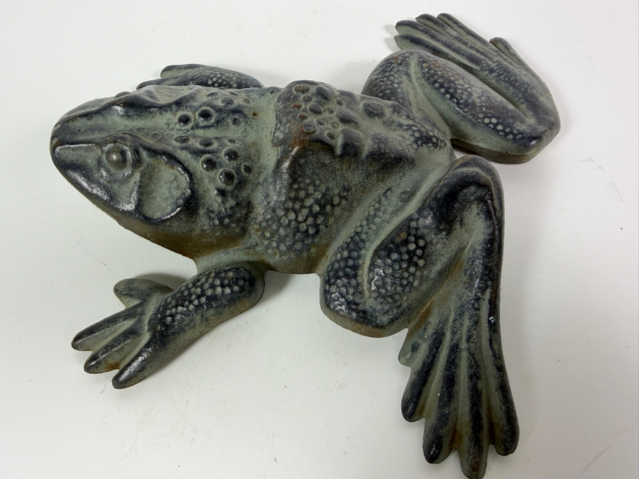 Vintage Cast-iron Frog Doorstop by Virginia Metalcrafters 18-21 8'L [Photo 6]
