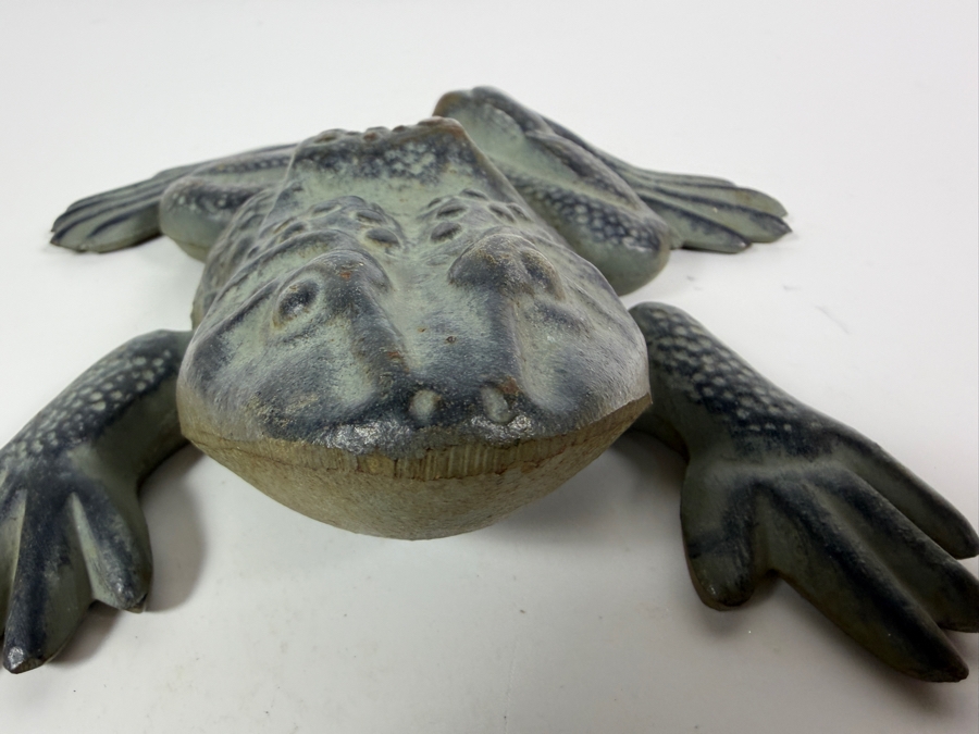 Vintage Cast-iron Frog Doorstop by Virginia Metalcrafters 18-21 8'L [Photo 12]