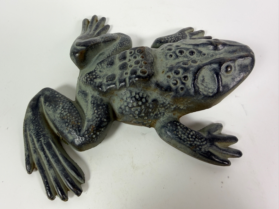 Vintage Cast-iron Frog Doorstop by Virginia Metalcrafters 18-21 8'L [Photo 2]