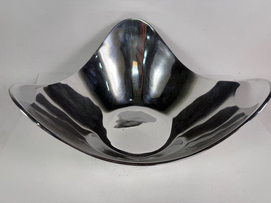Large Nambe Tri-Corner Centerpiece 2019 Designed by Alvaro Uribe MT1352 17'W X 9'H [Photo 6]