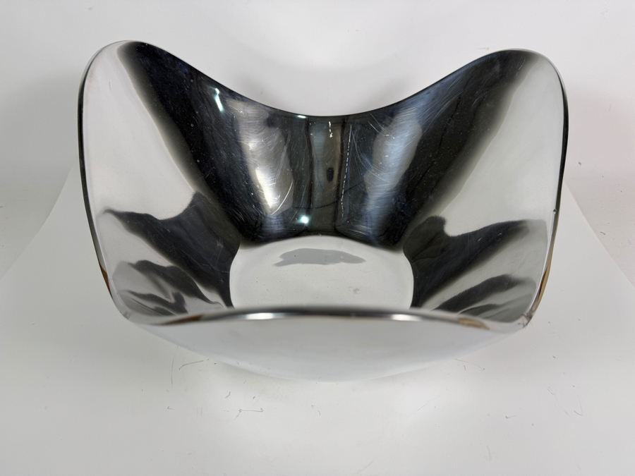 Large Nambe Tri-Corner Centerpiece 2019 Designed by Alvaro Uribe MT1352 17'W X 9'H [Photo 5]