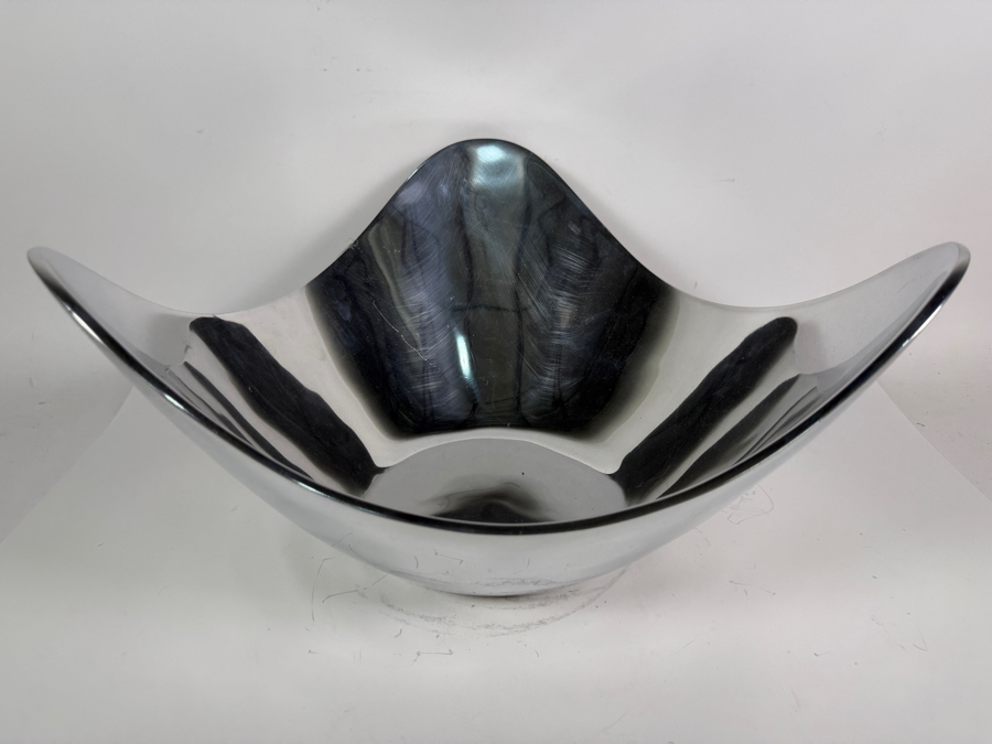 Large Nambe Tri-Corner Centerpiece 2019 Designed by Alvaro Uribe MT1352 17'W X 9'H [Photo 7]