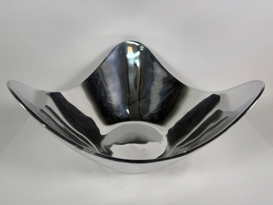 Large Nambe Tri-Corner Centerpiece 2019 Designed by Alvaro Uribe MT1352 17'W X 9'H [Photo 2]
