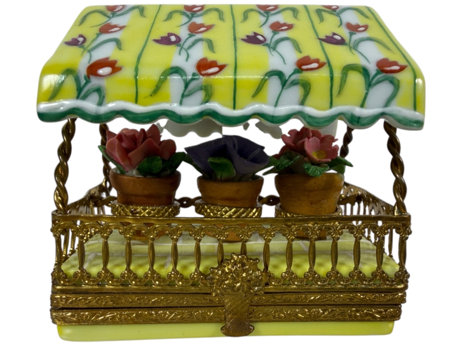  Hand-painted French Limoges Porcelain Trinket Box 2 3/8'W
