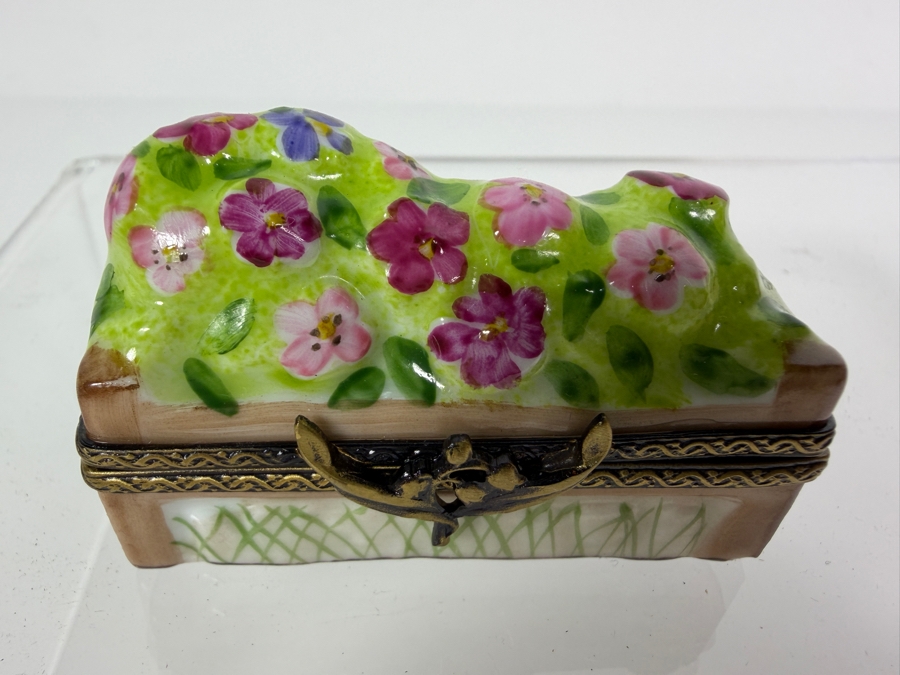  Hand-painted French Limoges Porcelain Trinket Box 2.25'W [Photo 2]