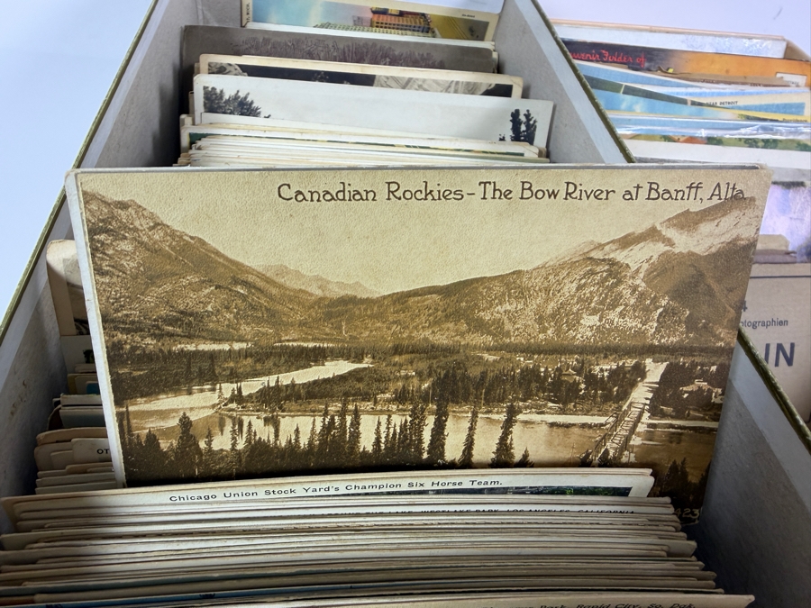 Large Lot Of Vintage And Antique Souvenir Postcards - See Photos for Small Sampling [Photo 5]