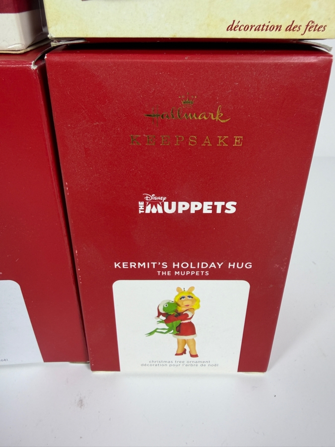 Just Added - Hallmark Keepsake Christmas Ornament Lot Of 4 1993 Looney Tunes Sylvester Tweety 2002 Pooh Piglets First Ride 2021 Rudolph Sledding Friends 2021 Muppets Kermits Holiday Hug New In Box [Photo 4]