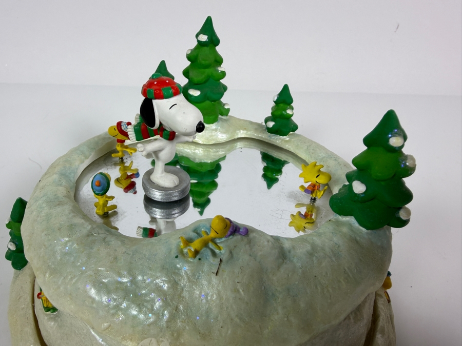 Just Added - 2002 Hallmark Peanuts Gallery Its Nice On The Ice Animated Musical Figurine Snoopy Woodstock Magnetic Moving Skating Mirror Pond Snow Scene Charles Schulz Numbered Edition [Photo 4]