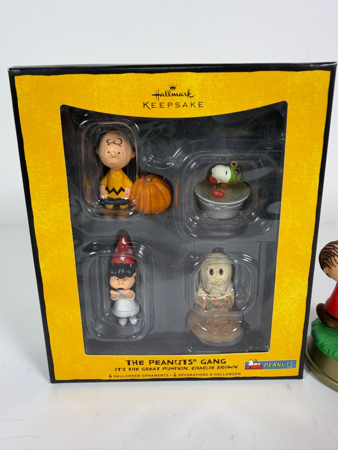 Just Added - 2008 Hallmark Keepsake The Peanuts Gang Its The Great Pumpkin Charlie Brown 4 Halloween Mini Ornament Set And 2020 70 Years with the Peanuts Gang! Magic Sound Figurine [Photo 3]