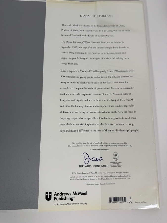 Just Added - Diana The Portrait By Rosalind Coward Hardcover Large Coffee Table Book 2004 Princess Of Wales Biography Royal Family History Foreword By Nelson Mandela  [Photo 9]