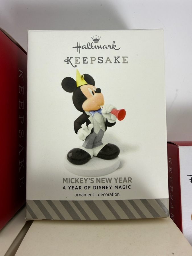 Just Added - New Hallmark Keepsake Disney Christmas Ornament Big Lot Of 9, Mickey Minnie, Princess Tower, Cinderella, King Mickey, Kingdom Hearts, Dashing Through The Mall, Hide N Peek, Pluto, Magic New In Box [Photo 8]