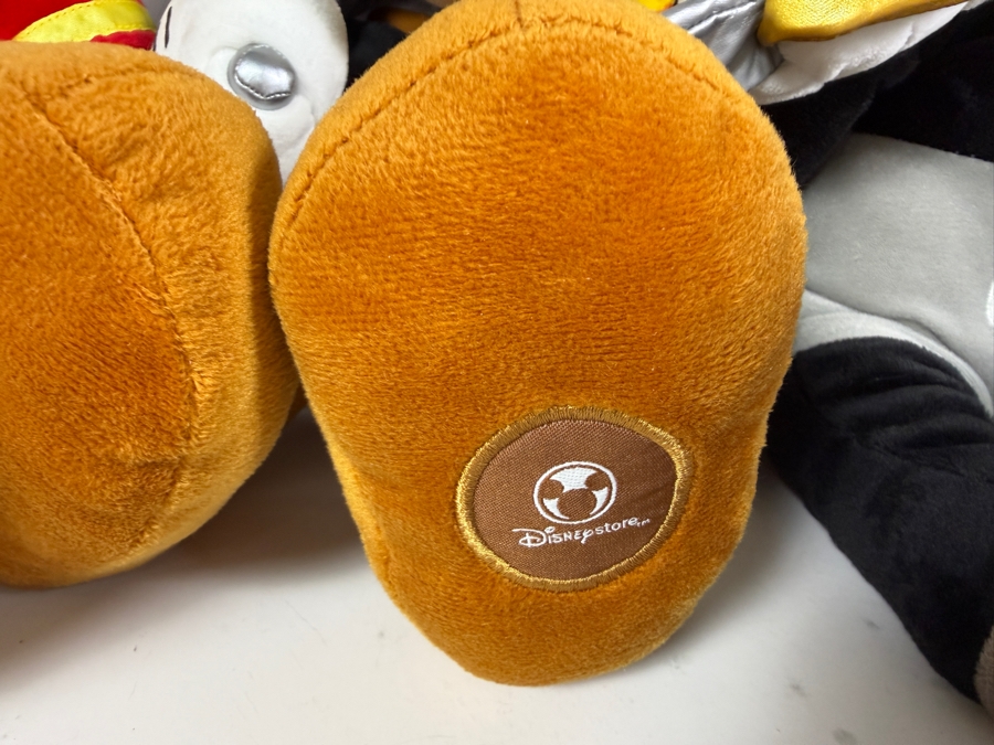 Just Added - Disney Store Mickey Mouse Memories Plush Collection Lot Of 4, January Marching Band, June Pirates Of The Caribbean, March Steamboat Willie, April Brave Little Tailor Limited Edition 22'H [Photo 9]