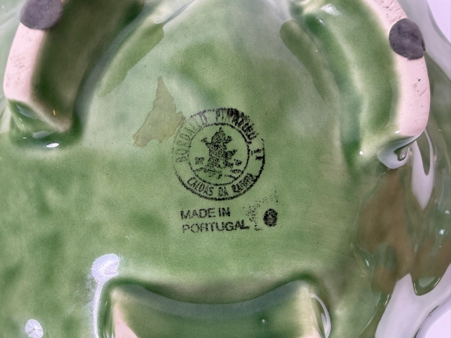 Just Added - Vintage Bordallo Pinheiro Portugal Autumn Harvest Grape Leaf Platter Serving Dish 2 Piece Set, Green Textured Majolica Variegated Pink Yellow Edge Earthenware Pottery 9'W and 7.5'W [Photo 6]