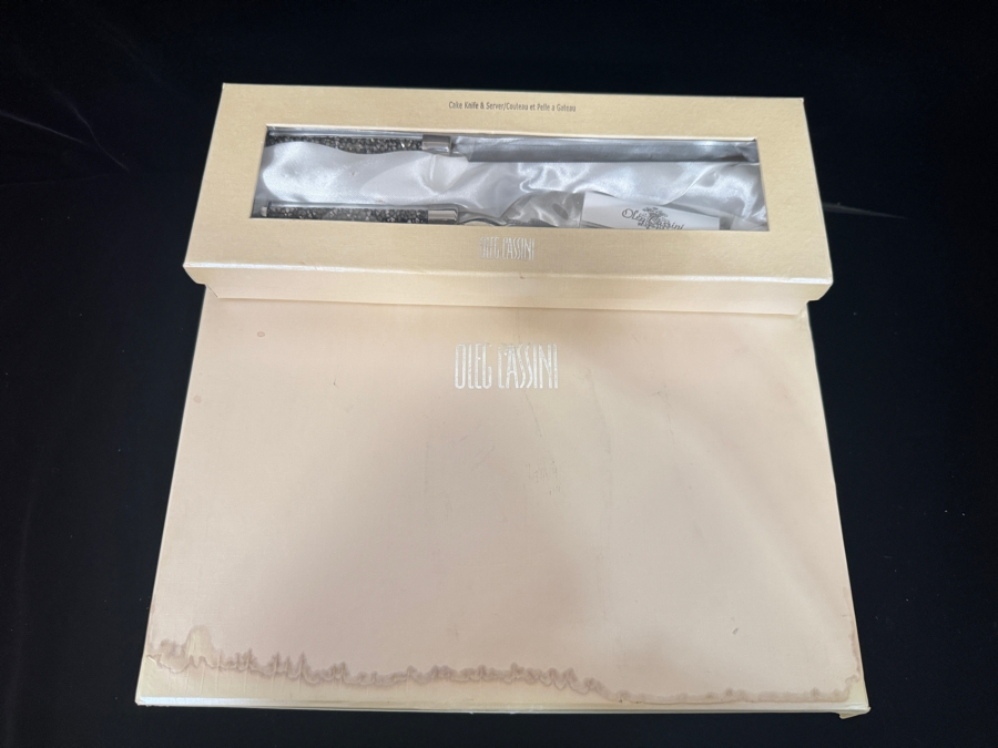 Just Added - Oleg Cassini Crystal Diamond Flatware Cake Knife And Server 3 Piece Set, Octagonal Beveled Glass Pedestal Stand Stainless Steel Rhinestone Filled Handles with Original Boxes [Photo 5]
