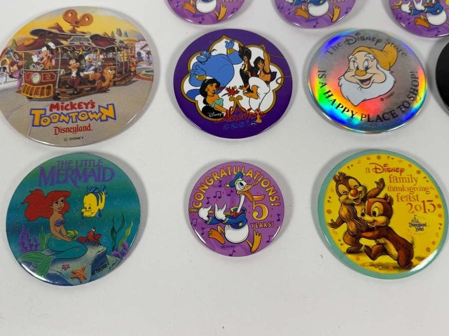 Just Added - Huge Disney Theme Park Store Cast Member Collector Button Pin Big Lot Of 41, Pinocchio Character Dining, Earth Day, Mickey Toontown, Disneyland 45th Anniversary And More [Photo 12]