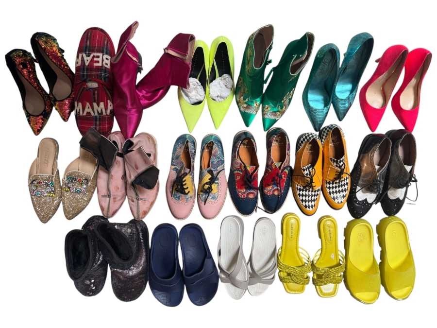 Just Added - Women's Designer Fashion Shoes Lot Mixed Brands Pumps Boots Flats Sandals Slides Mostly Size 7.5