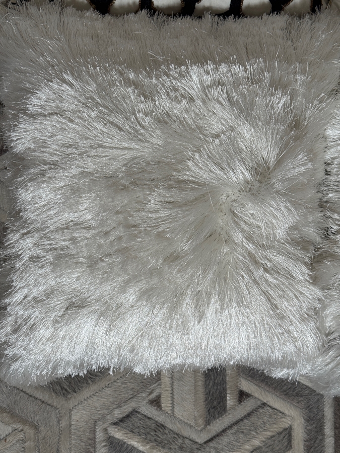 Just Added - Set Of 4 Glam Monochrome White Shaggy Faux Fur And Black Velvet Geometric Throw Pillows 16' [Photo 4]