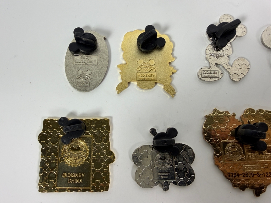 (12) Vintage Disney Trading Pins [Photo 11]