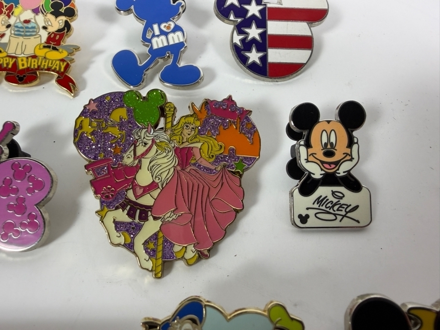 (12) Vintage Disney Trading Pins [Photo 6]