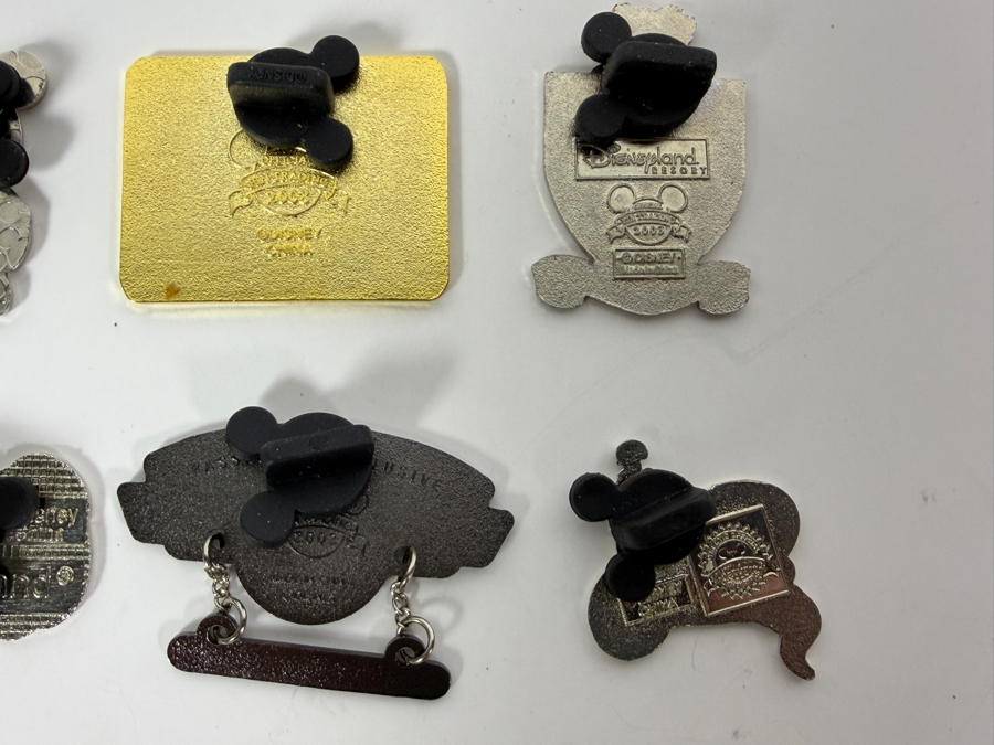 (12) Vintage Disney Trading Pins [Photo 10]