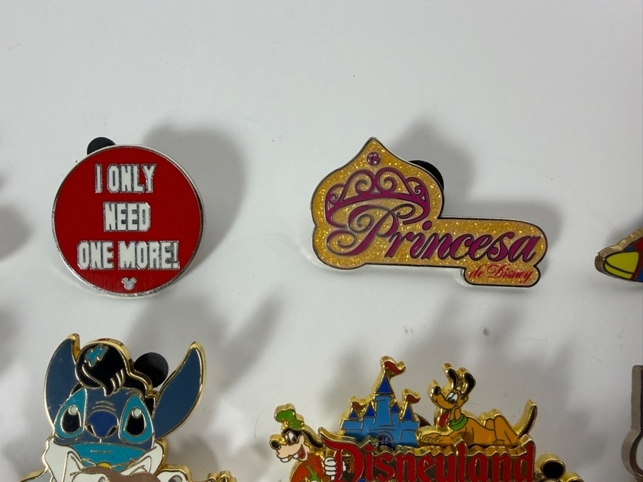 (12) Vintage Disney Trading Pins [Photo 4]