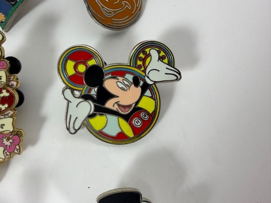 (12) Vintage Disney Trading Pins [Photo 8]