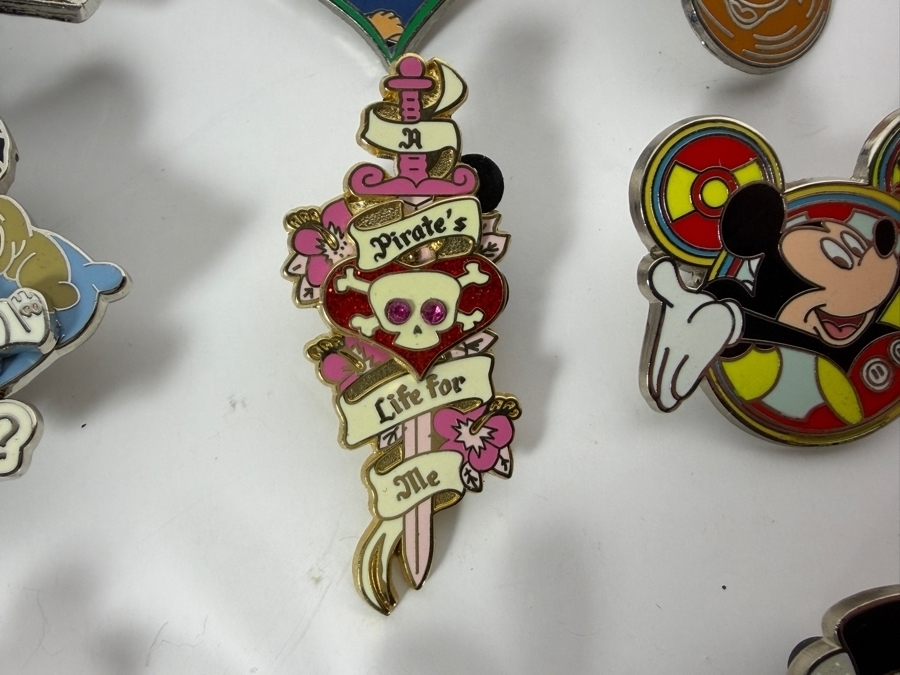 (12) Vintage Disney Trading Pins [Photo 7]