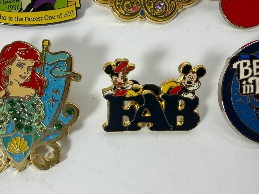 (12) Vintage Disney Trading Pins [Photo 8]