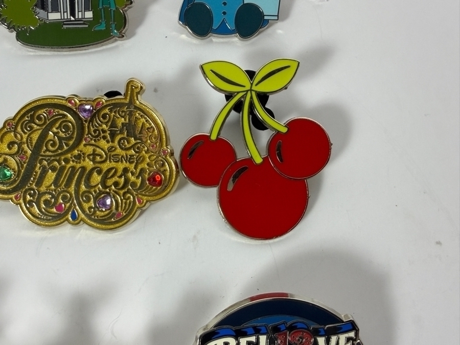 (12) Vintage Disney Trading Pins [Photo 6]