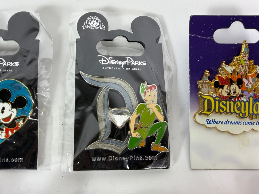 (8) Vintage Disney Trading Pins [Photo 4]