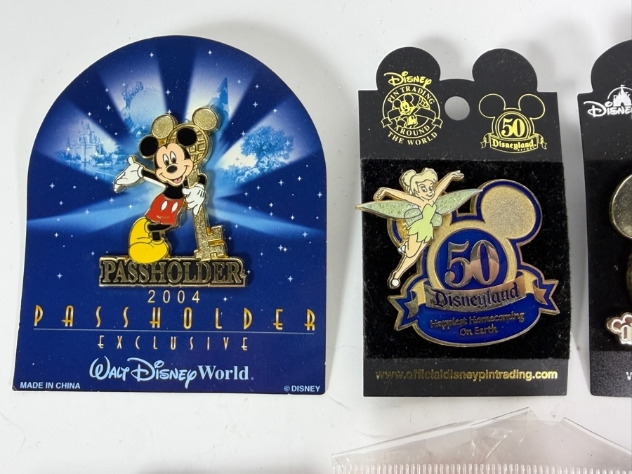(8) Vintage Disney Trading Pins [Photo 2]