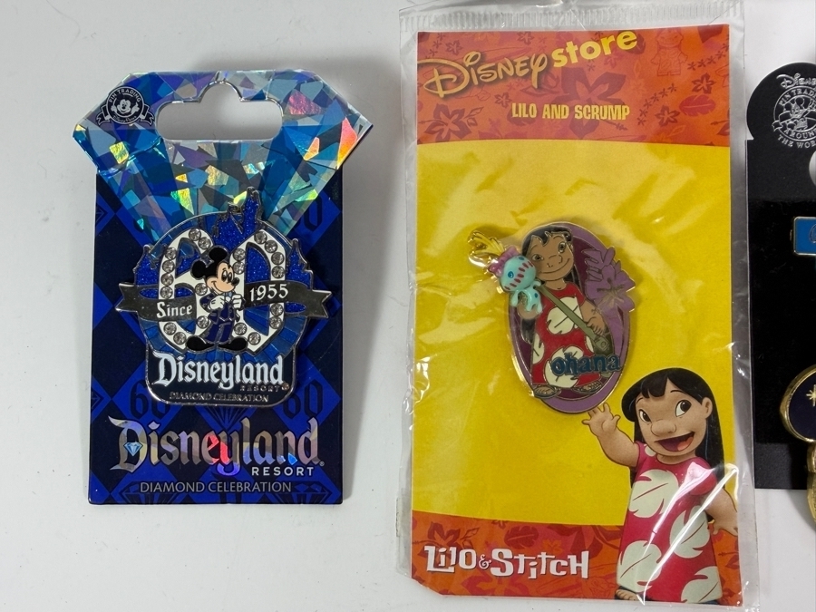 (8) Vintage Disney Trading Pins [Photo 4]