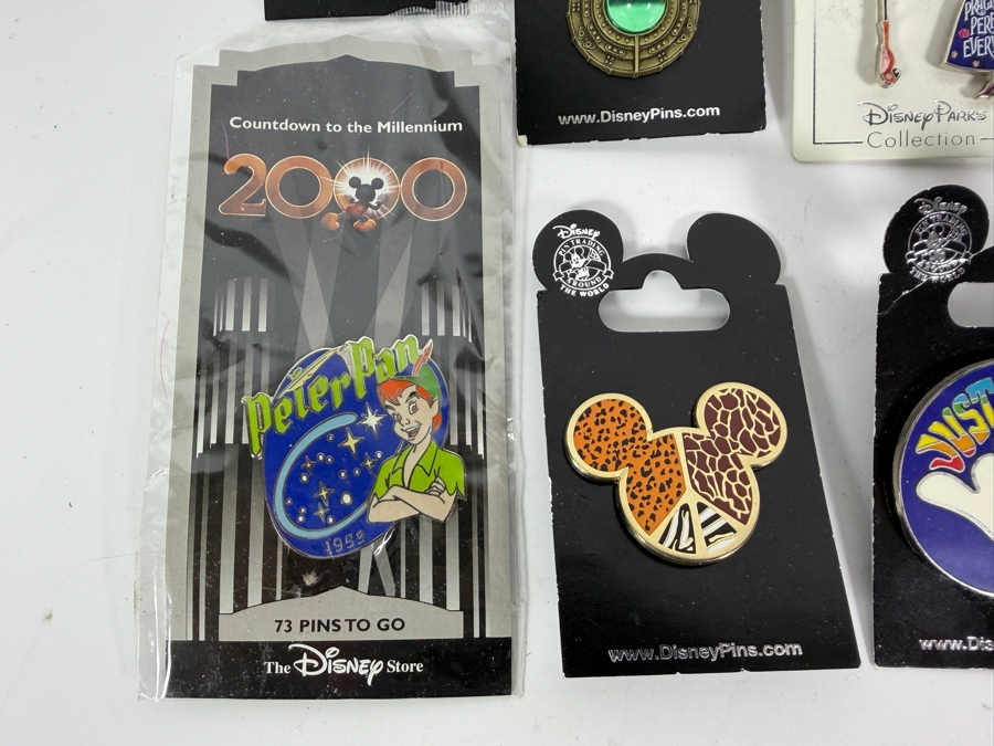 (8) Vintage Disney Trading Pins [Photo 5]