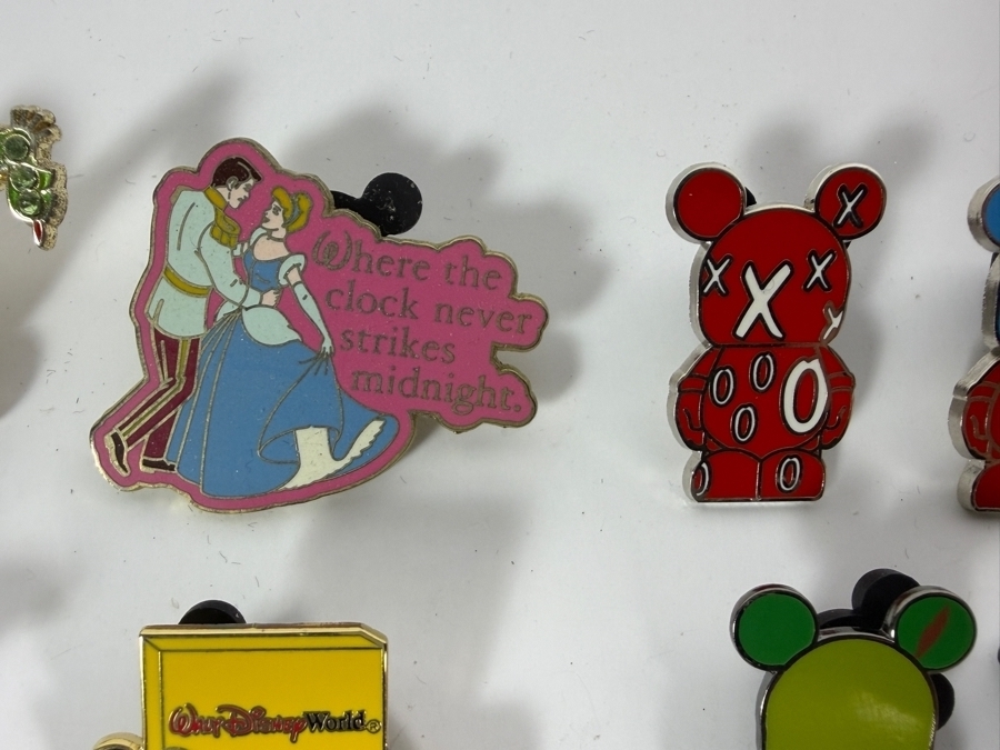 (12) Vintage Disney Trading Pins [Photo 3]