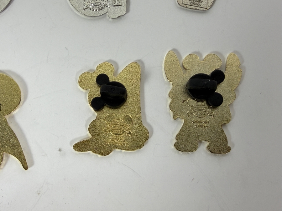 (12) Vintage Disney Trading Pins [Photo 11]