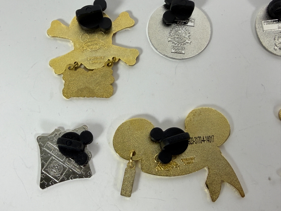 (12) Vintage Disney Trading Pins [Photo 12]