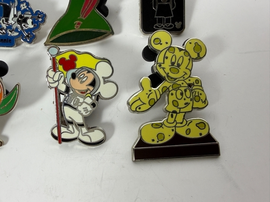 (12) Vintage Disney Trading Pins [Photo 9]
