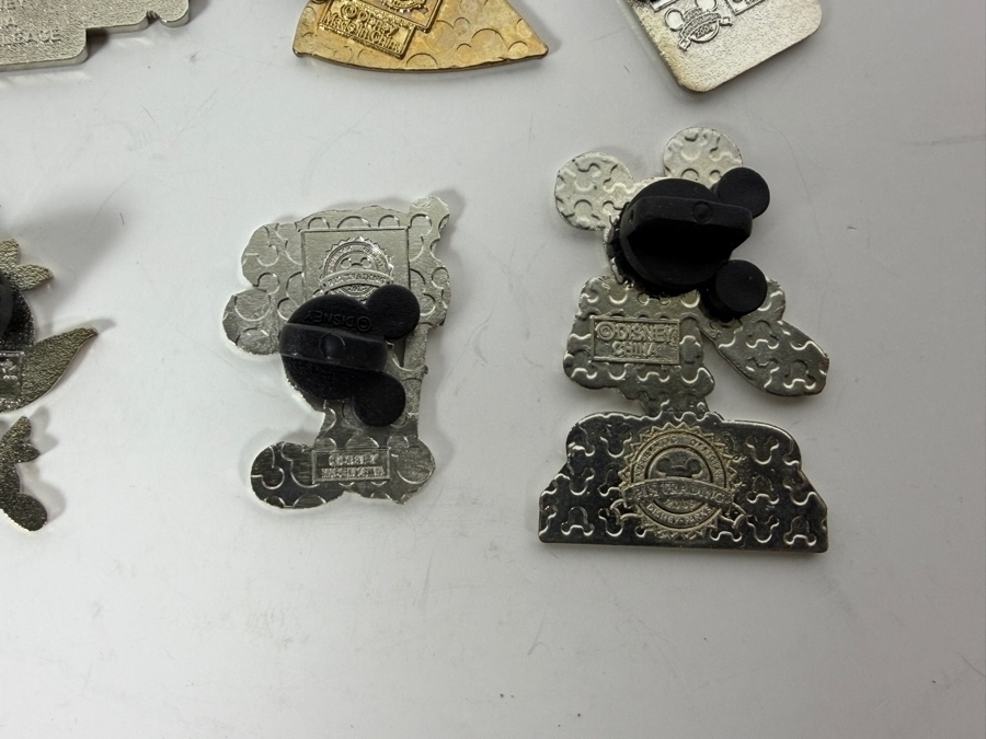 (12) Vintage Disney Trading Pins [Photo 13]