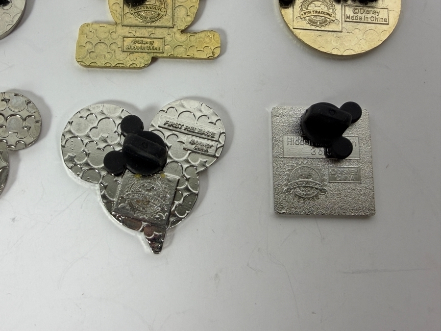 (12) Vintage Disney Trading Pins [Photo 11]