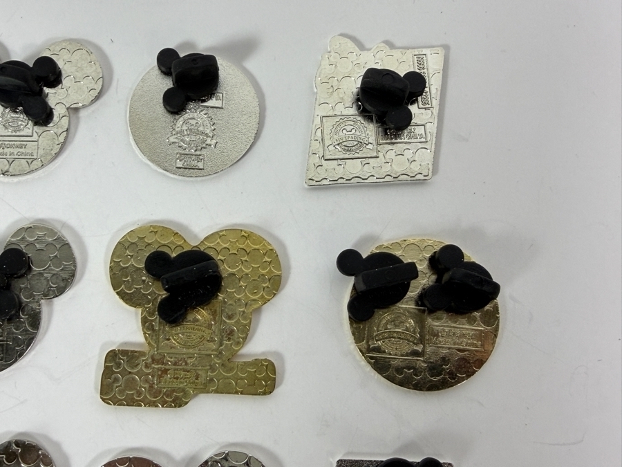 (12) Vintage Disney Trading Pins [Photo 10]