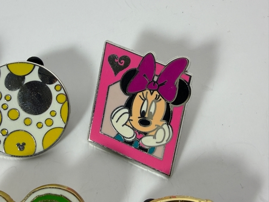 (12) Vintage Disney Trading Pins [Photo 4]