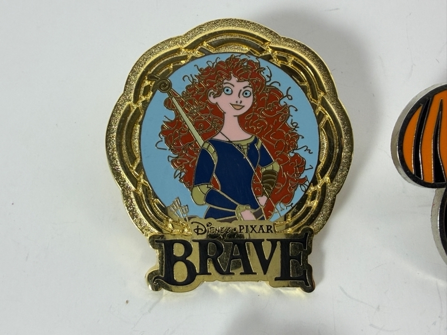 (12) Vintage Disney Trading Pins [Photo 2]