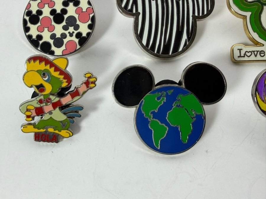 (12) Vintage Disney Trading Pins [Photo 7]