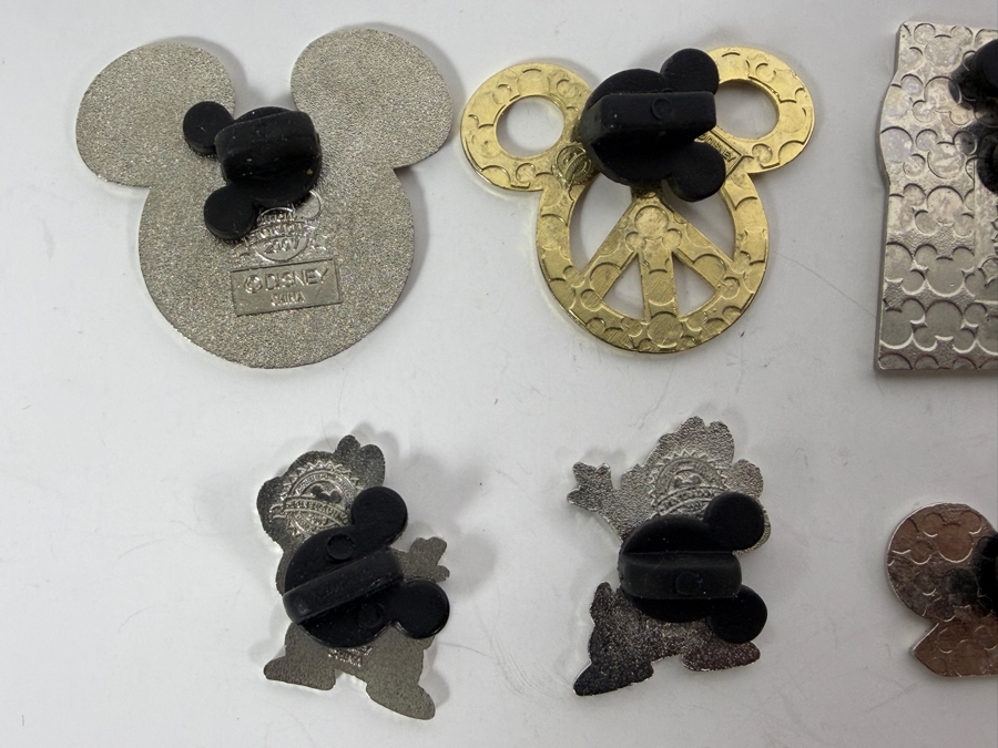 (12) Vintage Disney Trading Pins [Photo 9]